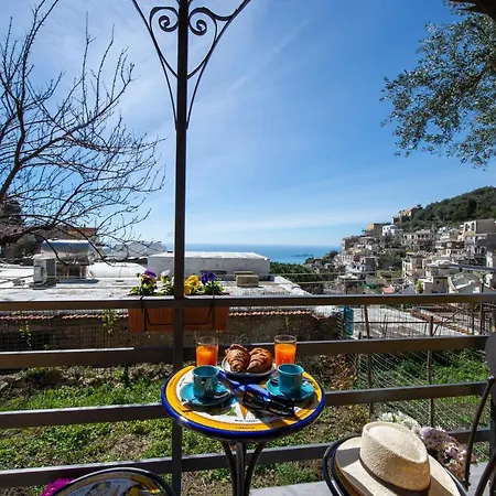 Casa La Noce بوسيتانو